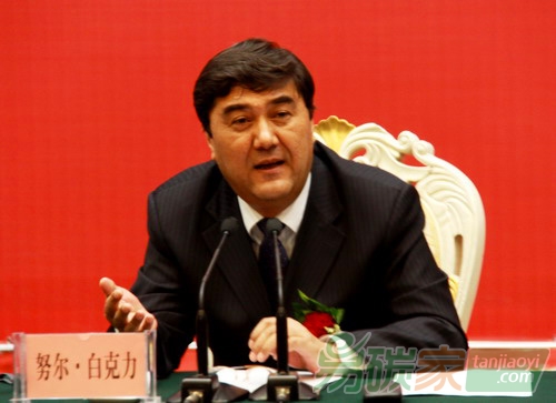 能源局長努爾·白克力：2020年碳排放比05年降40%-50%