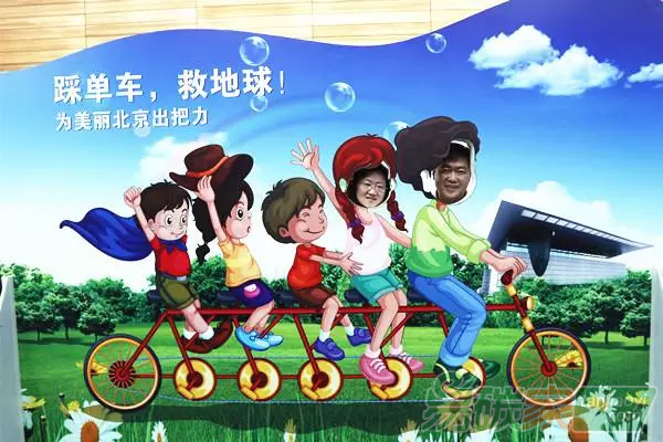 中國通過一系列鄭重承諾向世界傳遞出強(qiáng)有力的政治信號，表明其堅(jiān)持走綠色、低碳、可持續(xù)發(fā)展道路的決心