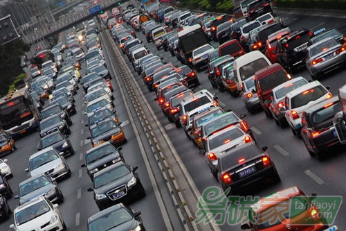 歐盟新規(guī)定擬限制汽車(chē)尾氣排放量