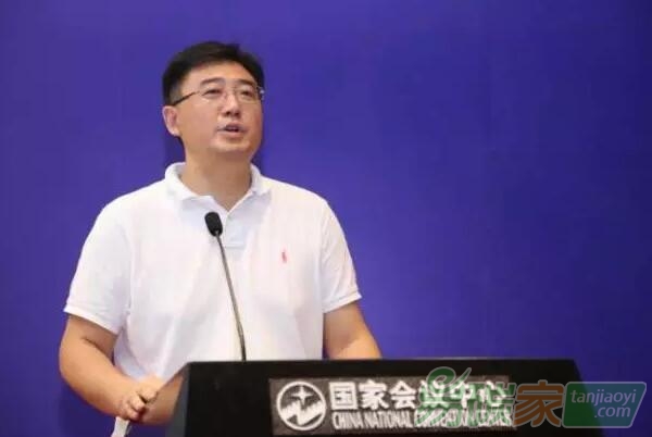 國(guó)家應(yīng)對(duì)氣候變化戰(zhàn)略研究和國(guó)際合作中心碳市場(chǎng)管理部主任張昕致辭